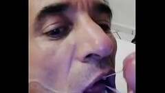 Echando sus mecos en mi boca Thumb