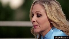 Glam stepmom fucked and jizzed on pussy Thumb