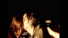 frerard kisses Thumb