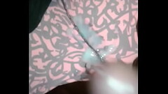 Loira puta gozando na calcinha Thumb