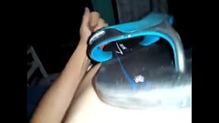 Masturba&ccedil_&atilde_o deliciosa com os chinelos Mormaii de um cara conhecido, tava com muito tes Thumb