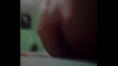 Me meto un delineador en el culo Thumb