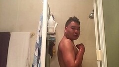 Sexy shower scene 3 Thumb