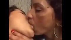 Beso kissing Thumb