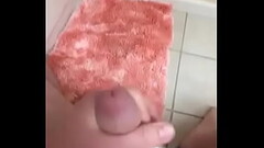 Huge cumshot explosion Thumb