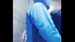 員工曖昧追求刺激感從廁所幹到倉庫2 Thumb