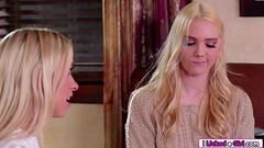 Khloe wants to taste her stepsis pussy Thumb