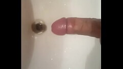 pija en el ba&ntilde_o Thumb