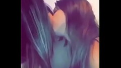 d. girlfriend kisses Thumb