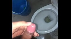 C&ocirc_ng an việt nam sục cu toilet Thumb