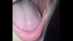 Colocando minha esposa pra beber leitinho Thumb