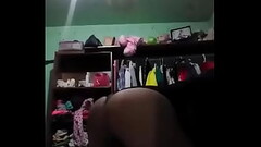 Trans masturb&aacute_ndose en web cam Thumb