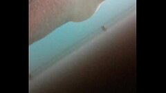 Voyeur dans les vestiaire d'_une piscine Thumb