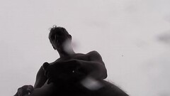 Sborro, tutto nudo, sotto la neve! Thumb