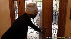 Cherie DeVille Gives Blowjob To A Group Of Black Guy Thumb