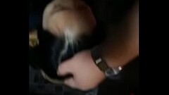 Bạn c&ugrave_ng lớp b&ecirc_n, say v&agrave_o nh&agrave_ vệ sinh lu&ocirc_n kh&ocirc_ng chịu được ki Thumb