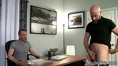 Damon doesn'_t want to lose his job Thumb