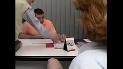 Il commendatore per chiudere l'_affare vuole fare sesso anale Thumb
