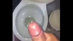 Dotado gostoso hetero gozando Thumb