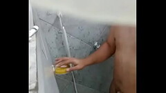 Batendo uma punhetinha gostosa no banho meu whats 24 981090028(s&oacute_ mulheres) Thumb