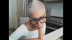 short haired blonde with awesome body on webcam Thumb