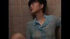 Play in the bathroom. Thumb