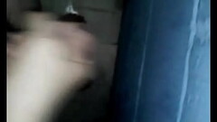 me la jalo en el ba&ntilde_oo Thumb