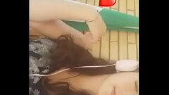 sara cannav&ograve_ una splendida puttana di 18 anni che fa un sexy video selifie Thumb