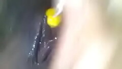 madura de masturba con una chupeta Thumb