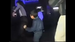 bailando electronica con dos putas cachondas Thumb