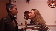 L'_amica di mia madre &egrave_ una troia Thumb