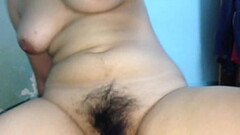 Bạn g&aacute_i th&iacute_ch cưỡi ngựa Thumb