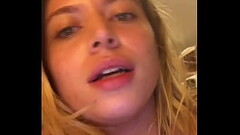 Putinha de 19 anos n&atilde_o tem ningu&eacute_m para fuder Thumb