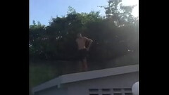 SALTIBUN GOSTOSINHO NA PISCINA Thumb