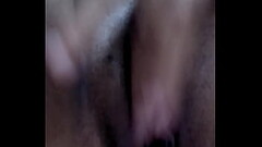 Morena gostosa batendo siririca Thumb
