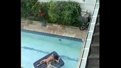 Flagra casal tranzando na piscina em sao paulo brasil Thumb