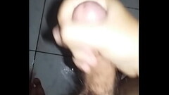 Batendo uma antes do banho Thumb