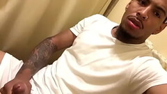 NEGRO LINDO NA PUNHETA Thumb