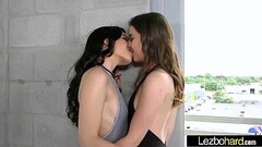 (Bobbi Dylan &amp_ Kylie Quinn) Teen Lesbos Make Love Sex Scene On Camera mov-08 Thumb