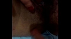 Morena linda na cama Thumb