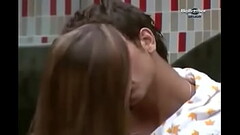 Elieser e Cacau se Beijando - BBB Thumb