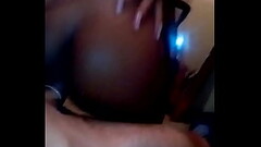 Sentando gostoso na pika do boy Thumb