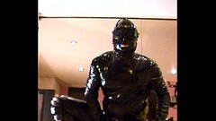 Roxina2002RubberOxFullGear220102XXXL.MPG Thumb
